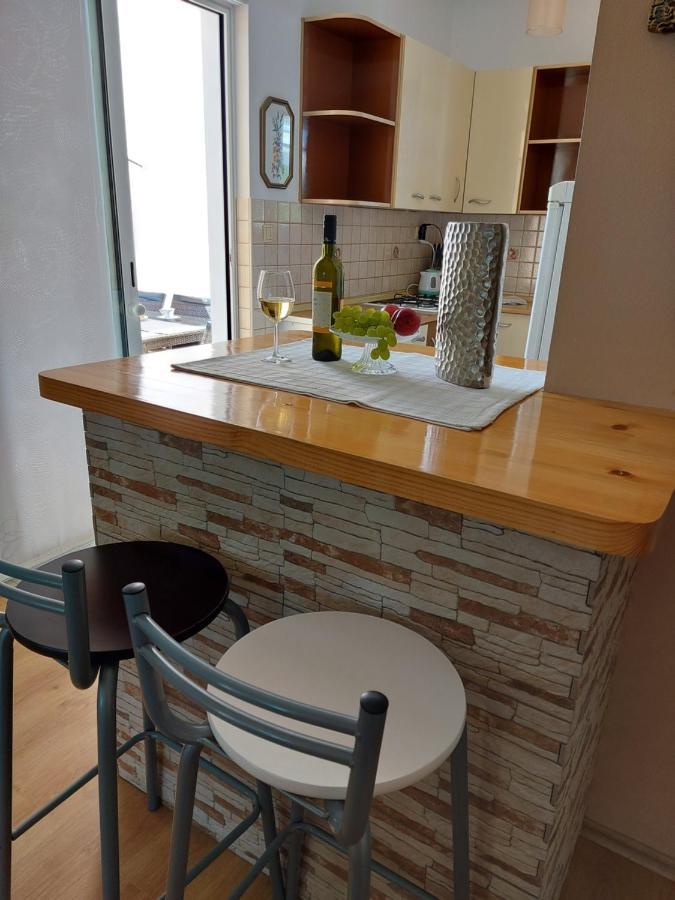 Apartament Apartman Larisa Kampor Zewnętrze zdjęcie