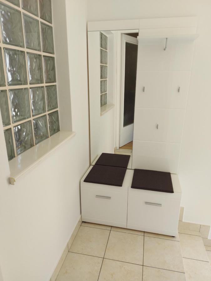 Apartament Apartman Larisa Kampor Zewnętrze zdjęcie