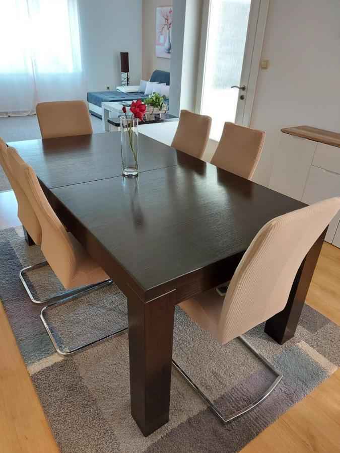 Apartament Apartman Larisa Kampor Zewnętrze zdjęcie