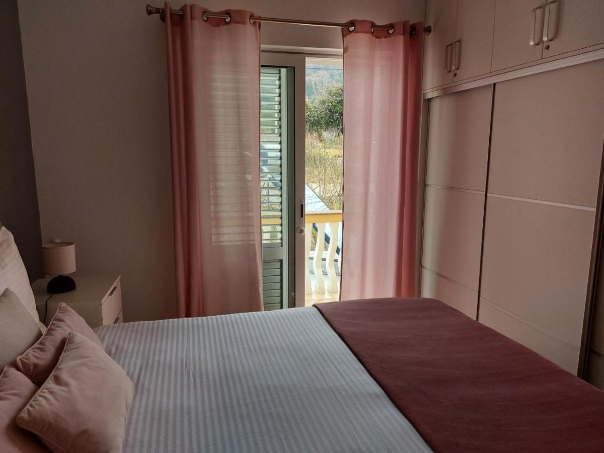 Apartament Apartman Larisa Kampor Zewnętrze zdjęcie